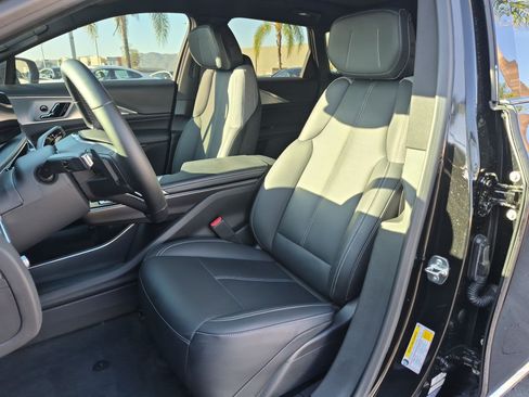 Used 2024 Cadillac Lyriq Tech RWD image 16