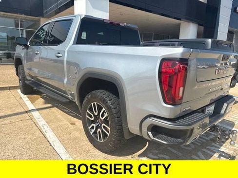 Certified 2025 GMC Sierra 1500 AT4 w/ AT4 Premium Package AWD/4WD image 9