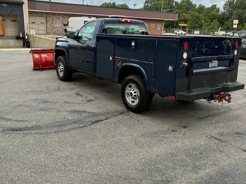 Used 2018 GMC Sierra 2500 4x4 Regular Cab image 2