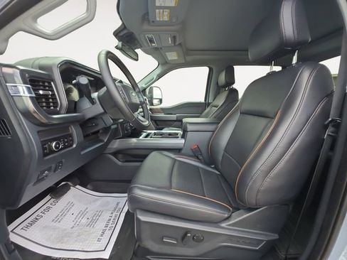 Certified 2025 Ford F350 Lariat w/ FX4 Off-Road Package image 9