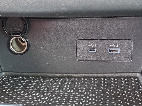 Used 2024 Nissan Pathfinder SV image 18