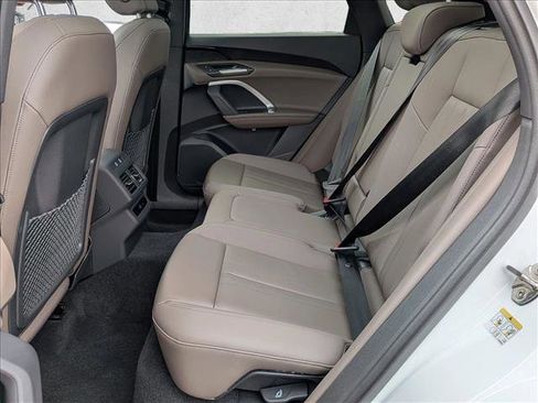 Certified 2025 Audi Q5 Premium w/ Convenience Package image 22