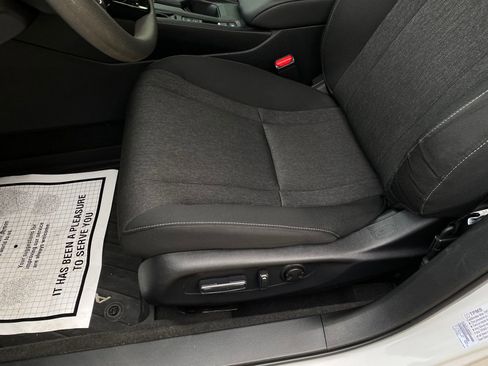 Used 2025 Honda Accord SE image 11