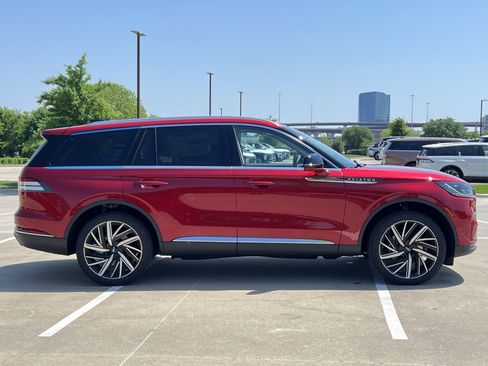 New 2025 Lincoln Aviator Reserve w/ Equipment Group 201A image 13