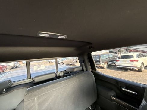 Certified 2021 GMC Sierra 1500 AT4 w/ AT4 Value Package AWD/4WD image 12
