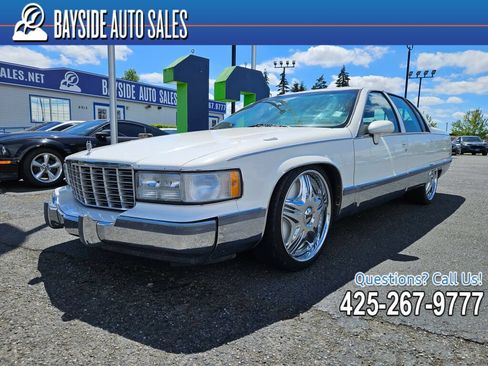 Used 1994 Cadillac Fleetwood Brougham RWD image 1