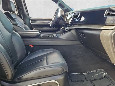 Used 2022 Jeep Wagoneer Series II w/ Flexible Seating Group AWD/4WD image 22