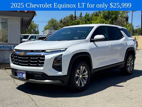 Used 2025 Chevrolet Equinox LT FWD image 4