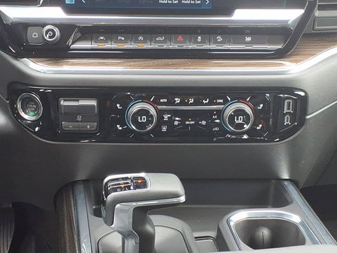 Used 2025 Chevrolet Silverado 1500 RST w/ All Star Edition Plus AWD/4WD image 14