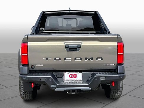 Used 2024 Toyota Tacoma 4x4 Double Cab Hybrid image 5