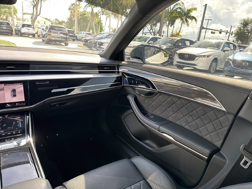 Used 2025 Audi S8 w/ Executive Package AWD/4WD image 15