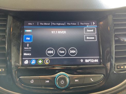 Used 2021 Chevrolet Trax LT w/ Driver Confidence Package FWD image 25