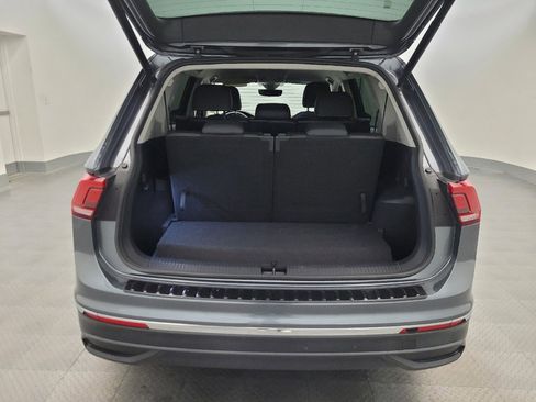 Used 2023 Volkswagen Tiguan SE FWD image 29