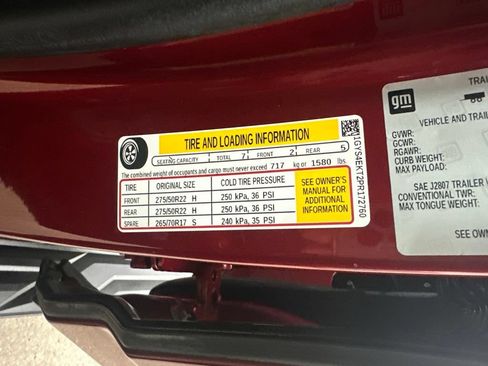 Certified 2023 Cadillac Escalade Sport AWD/4WD image 38