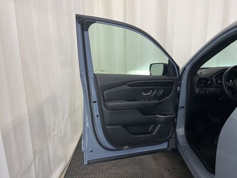 Used 2023 Honda Pilot Elite image 15