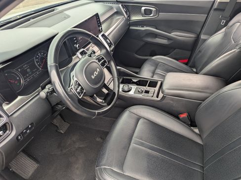 Certified 2023 Kia Sorento EX FWD image 16