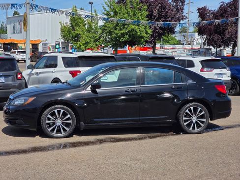Used 2012 Chrysler 200 Touring w/ Sun/Sound Group FWD image 29
