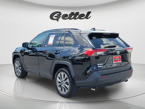Used 2023 Toyota RAV4 XLE Premium FWD image 7