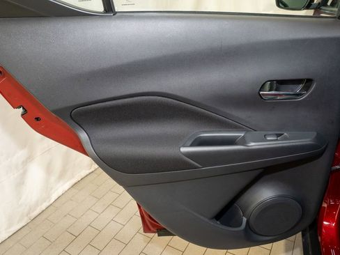 Certified 2024 Nissan Kicks SV image 9