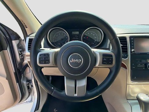 Used 2013 Jeep Grand Cherokee Limited w/ Trailer Tow Group AWD/4WD image 37