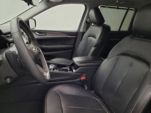 Used 2022 Jeep Grand Cherokee Limited 4xe w/ Luxury Tech Group II image 17