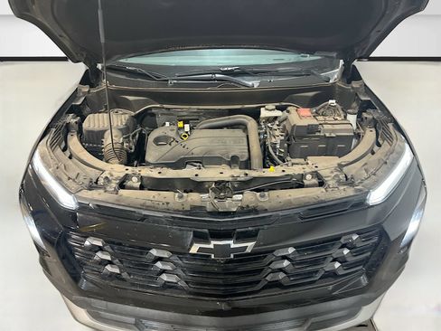 Used 2025 Chevrolet Equinox LT w/ Safety and Technology Package FWD image 28