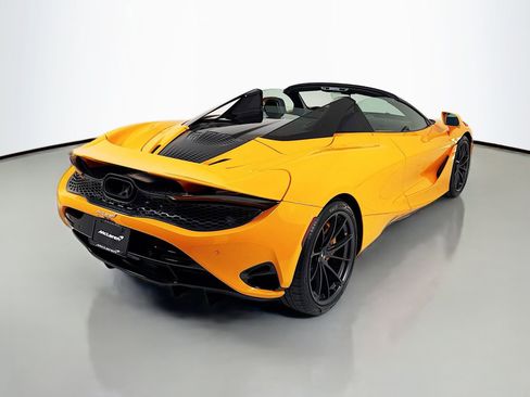 New 2026 McLaren 750S Spider image 7