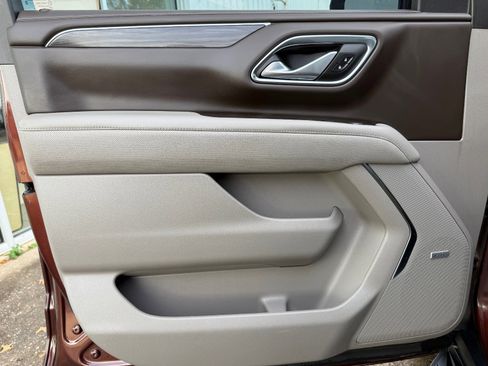 Certified 2023 GMC Yukon SLT image 8