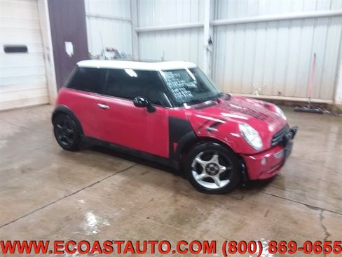 Used 2006 MINI Cooper Hardtop image 1