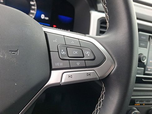 Used 2022 Volkswagen Atlas Cross Sport SE image 21