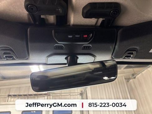 Used 2021 Jeep Wrangler Unlimited Sahara w/ Uconnect 4C Nav & Sound Group AWD/4WD image 20