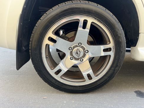 Used 2009 Lexus LX 570 4WD image 19