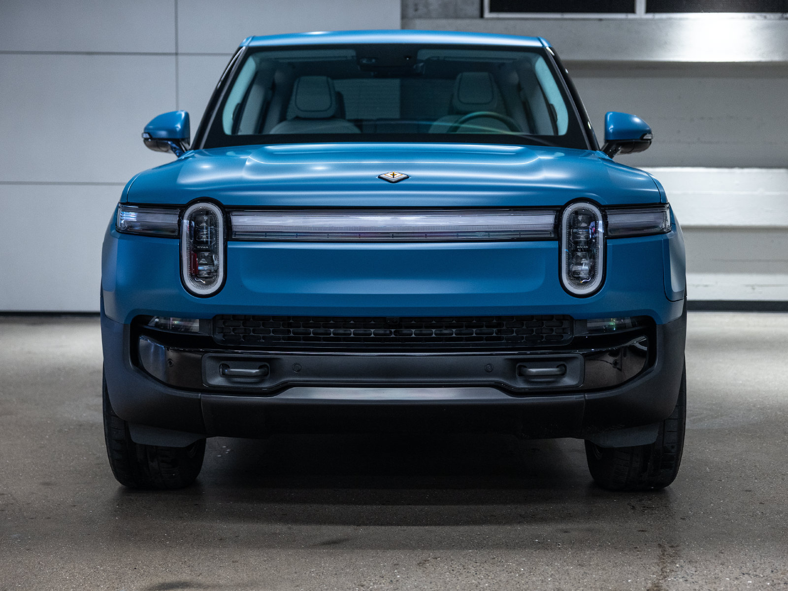 Used 2026 Rivian R1T Premium Quad AWD/4WD image 7