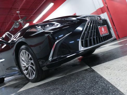 Used 2022 Lexus ES 350 Ultra Luxury w/ Accessory Package 2 FWD image 36