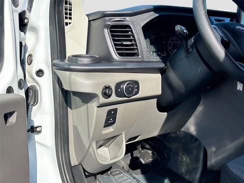 Used 2023 Ford Transit 350 XLT image 10