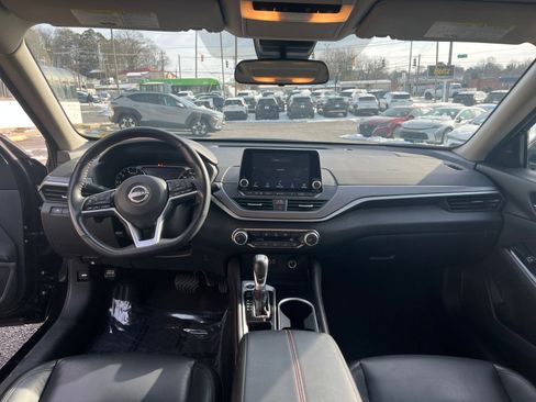 Used 2025 Nissan Altima 2.5 SR image 28