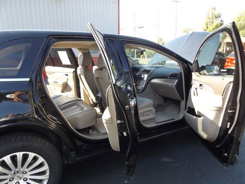 Used 2013 Lincoln MKX AWD image 20
