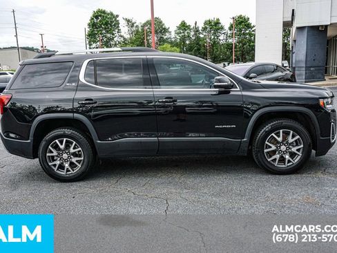 Used 2022 GMC Acadia SLE w/ Driver Convenience Package FWD image 9