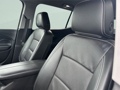 Used 2022 GMC Terrain SLT image 12