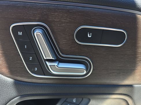 Used 2021 Mercedes-Benz GLA 250 4MATIC image 29