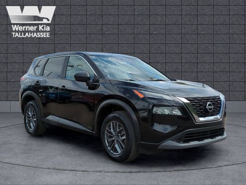 Used 2023 Nissan Rogue S image 3