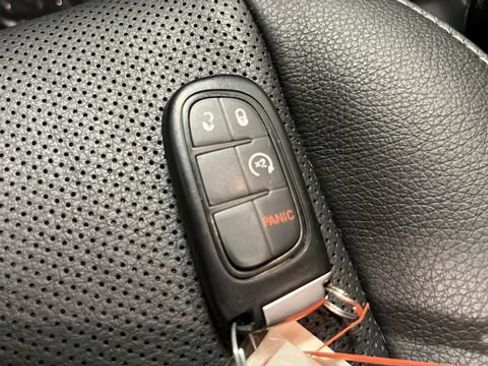 Certified 2019 RAM 1500 Laramie w/ Convenience Group AWD/4WD image 41