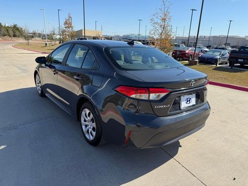 Used 2024 Toyota Corolla LE image 7