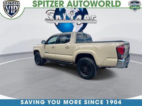 Used 2020 Toyota Tacoma SR5 AWD/4WD image 8