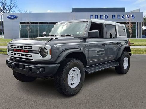 Used 2025 Ford Bronco Heritage Edition AWD/4WD image 3