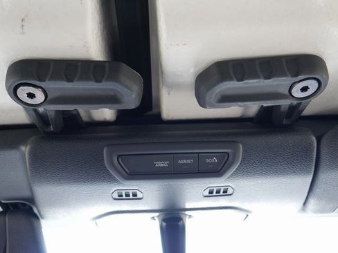 Used 2023 Jeep Wrangler Sport image 28