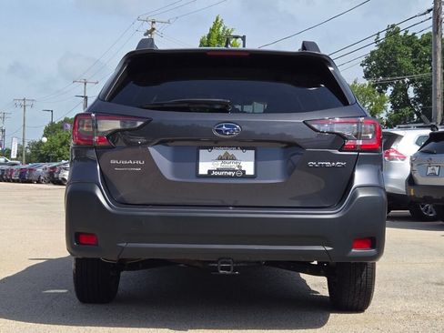 Used 2023 Subaru Outback Premium AWD/4WD image 13