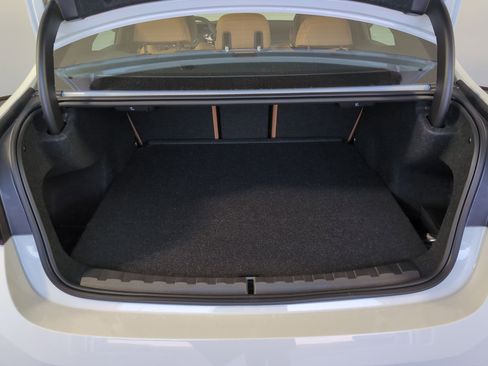 Used 2026 BMW 330i Sedan w/ Convenience Package image 30