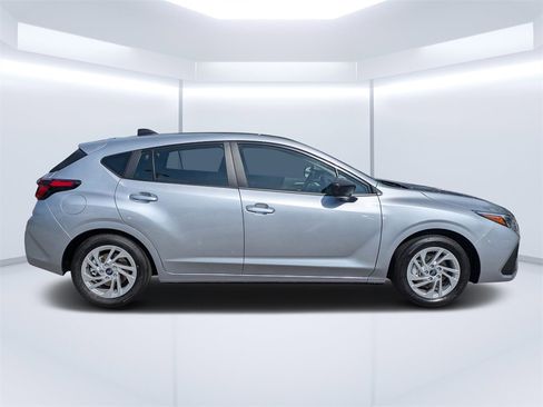 New 2025 Subaru Impreza 2.0i image 2
