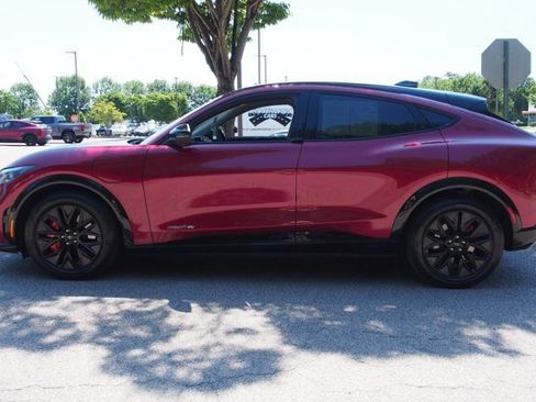 Certified 2025 Ford Mustang Mach-E Premium w/ Sport Appearance Package AWD/4WD image 4